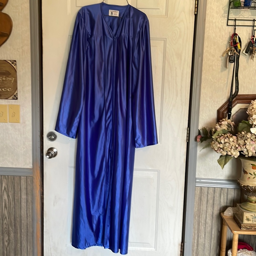 Graduation Gown Royal Blue Men/Women Size 60  6’3 to 6’5 no cap